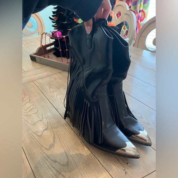 Black booties! Worn once! - Picture 2 of 3